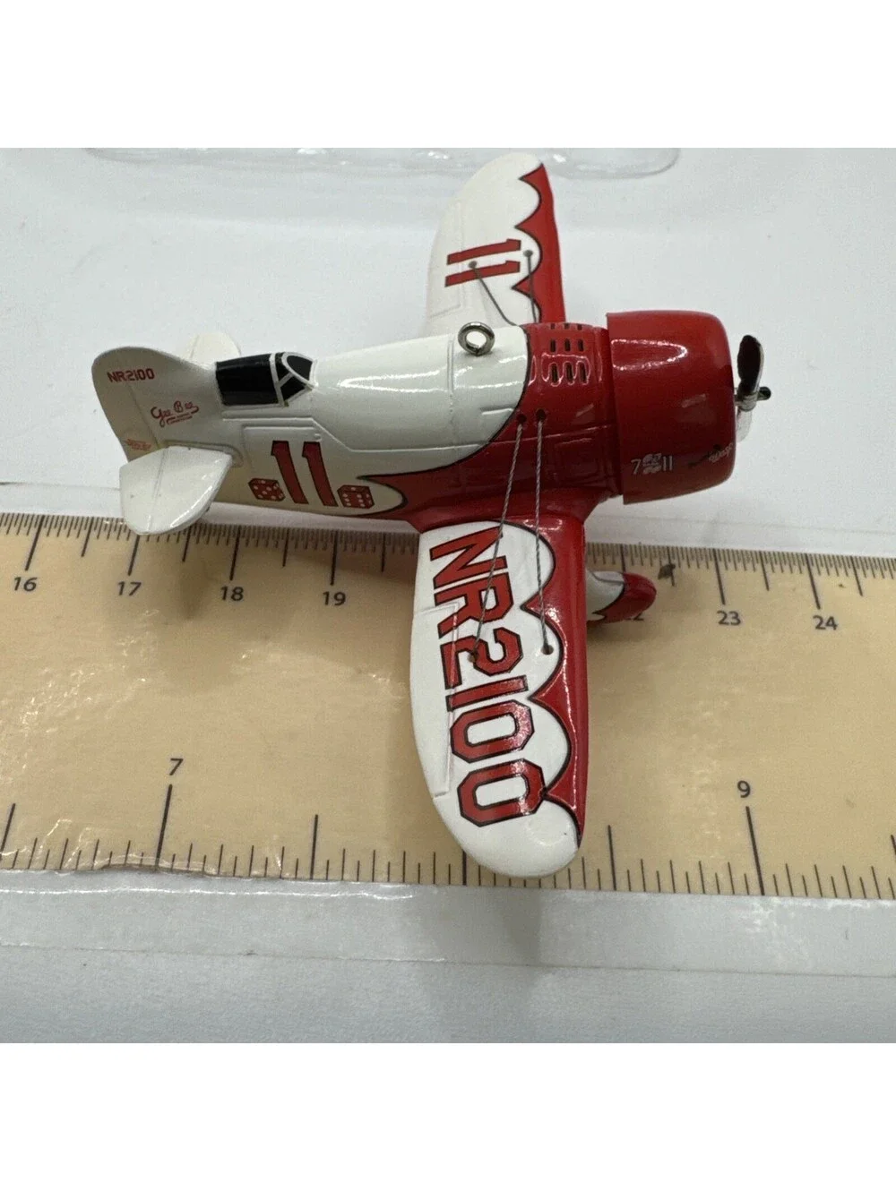Hallmark Keepsake Ornament Gee Bee R-1 Super Sportster Sky's the Limit 2001